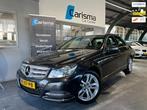 Mercedes-Benz C-klasse 180 Prestige Avantgarde AUT|PDC|Cruis, Achterwielaandrijving, LED verlichting, Leder en Stof, Zwart