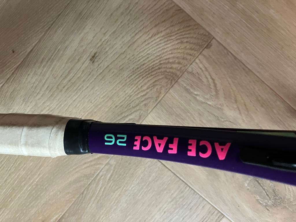Tennisracket 26 inch, Sport en Fitness, Tennis, Ophalen of Verzenden, Zo goed als nieuw, Racket, Overige merken