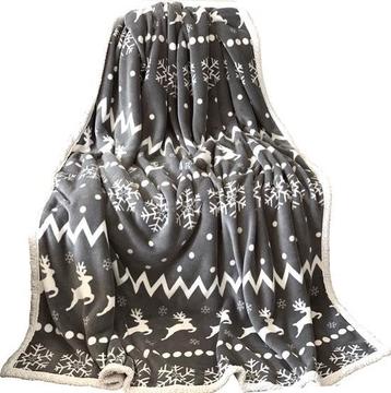 Kerst Fleece Deken - Grijs met Rendieren beschikbaar voor biedingen