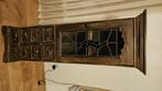 Kast met hagedis houtsnijwerk en glas-in-lood, Antiek en Kunst, Antiek | Meubels | Kasten, Ophalen