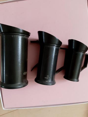 Oude Tinnen Maatbekers - Set van 3 beschikbaar voor biedingen