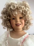 Porcelain doll . Shirley Temple, Verzamelen, Ophalen of Verzenden, Gebruikt, Pop