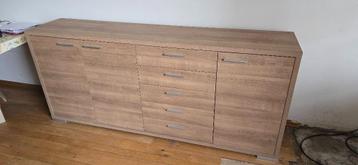 Dressoir beschikbaar voor biedingen