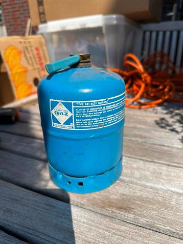  Camping gaz 907 statiegeldfles met lamp beschikbaar voor biedingen
