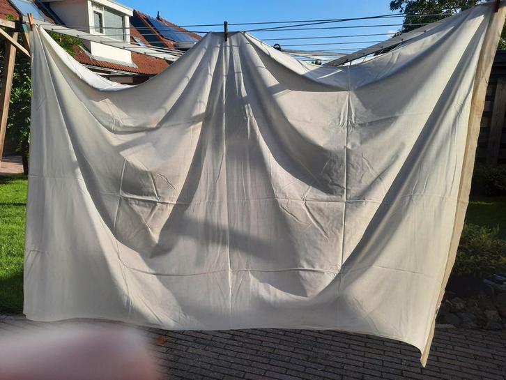 Wit eenpersoons laken van 100% katoen,  150x220cm, Huis en Inrichting, Slaapkamer | Beddengoed, Zo goed als nieuw, Eenpersoons