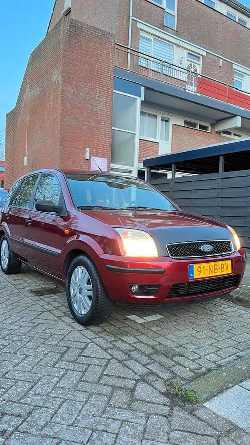 Ford Fusion 2003. 1.4       176.210  KM, Auto's, Ford, Particulier, Fusion, Apple Carplay, Bluetooth, Elektrische ramen, Radio