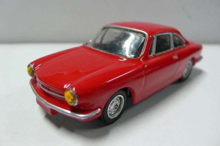 simca 1000 bertone coupe-corgi toys-mooi gerstaureerd 1/43, Hobby en Vrije tijd, Modelauto's | 1:43, Gebruikt, Auto, Corgi, Verzenden