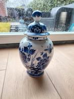 Delfts blauw, vaas met deksel/dekselpul - De Porceleyne fles, Antiek en Kunst, Ophalen of Verzenden