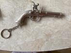 Pistool sleutelhanger // lengte 11 cm, Ophalen of Verzenden