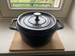 staub Cocotte 22, Huis en Inrichting, Keuken | Potten en Pannen, Ophalen of Verzenden, Zo goed als nieuw, Koekenpan of Braadpan