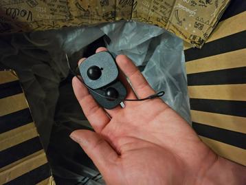 Doos vol alarm tags beschikbaar voor biedingen