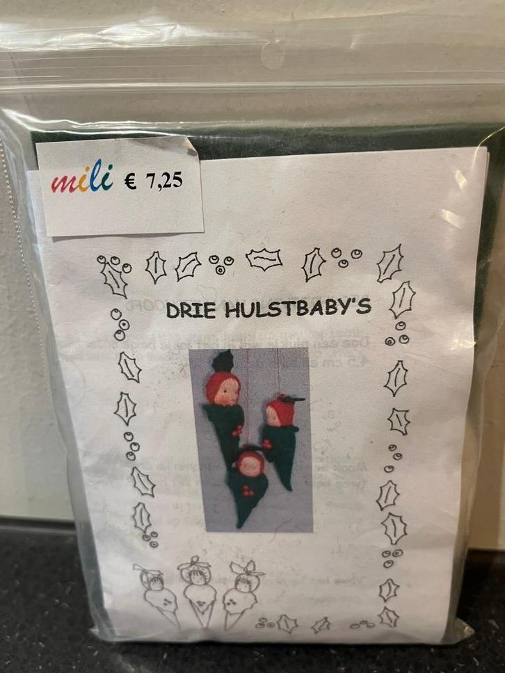 Zelfmaakpakket drie hulstbaby's atelier Pippilotta, Hobby en Vrije tijd, Vilt, Nieuw, Boek of Patroon, Verzenden