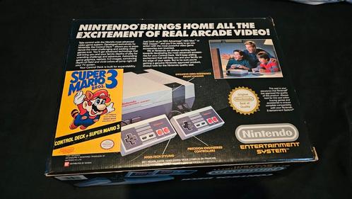 nes super mario bros 3 set in doos met boxprotector, Spelcomputers en Games, Spelcomputers | Nintendo NES, Gebruikt, Met 2 controllers