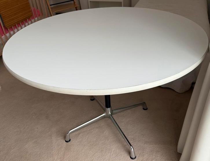 Herman Miller tafel(blad) ca 106 cm doorsnede, Huis en Inrichting, Tafels | Eettafels, Zo goed als nieuw, 100 tot 150 cm, Rond