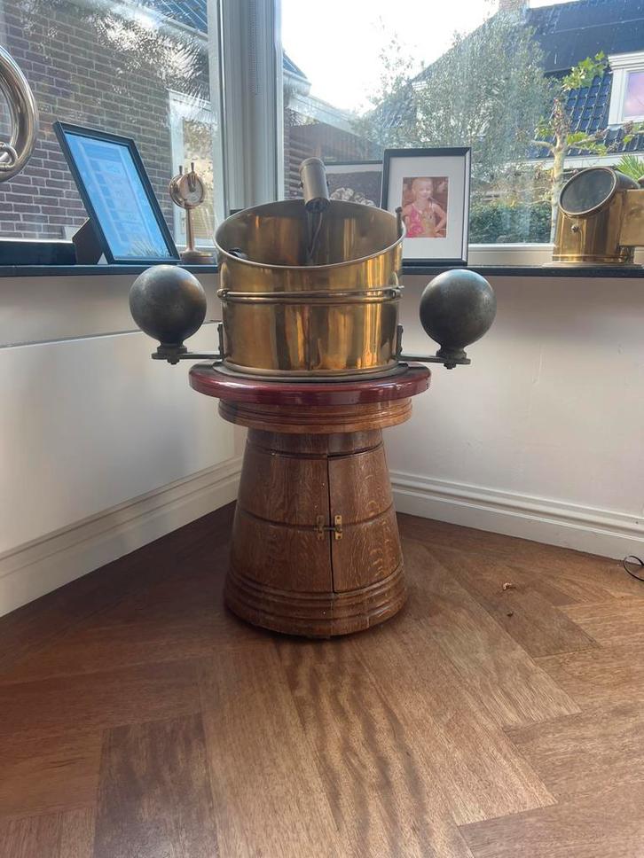Antiek Scheepskompas met Houten Standaard, Antiek en Kunst, Antiek | Woonaccessoires, Ophalen