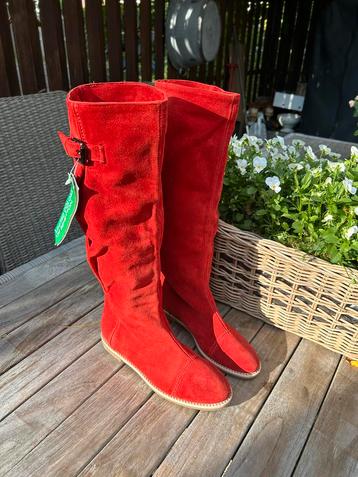 Benneton Rode Suede Laarzen Mt 37 Nieuw beschikbaar voor biedingen