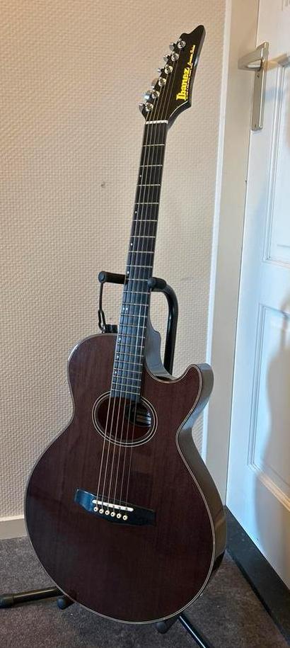 Zeldzame Ibanez LE-405WN (Juli 1987 – Dyna Gakki, Japan), Muziek en Instrumenten, Snaarinstrumenten | Gitaren | Elektrisch, Gebruikt