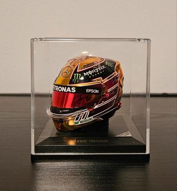 F1 Lewis Hamilton 2018 AbuDhabi helm schaal 1:5 beschikbaar voor biedingen