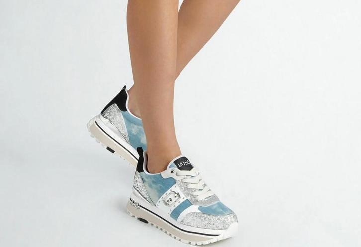 Hele gave nieuwe dames sneakers van Liu Jo maat 40 jeansblau, Kleding | Dames, Schoenen, Nieuw, Sneakers of Gympen, Blauw, Ophalen of Verzenden