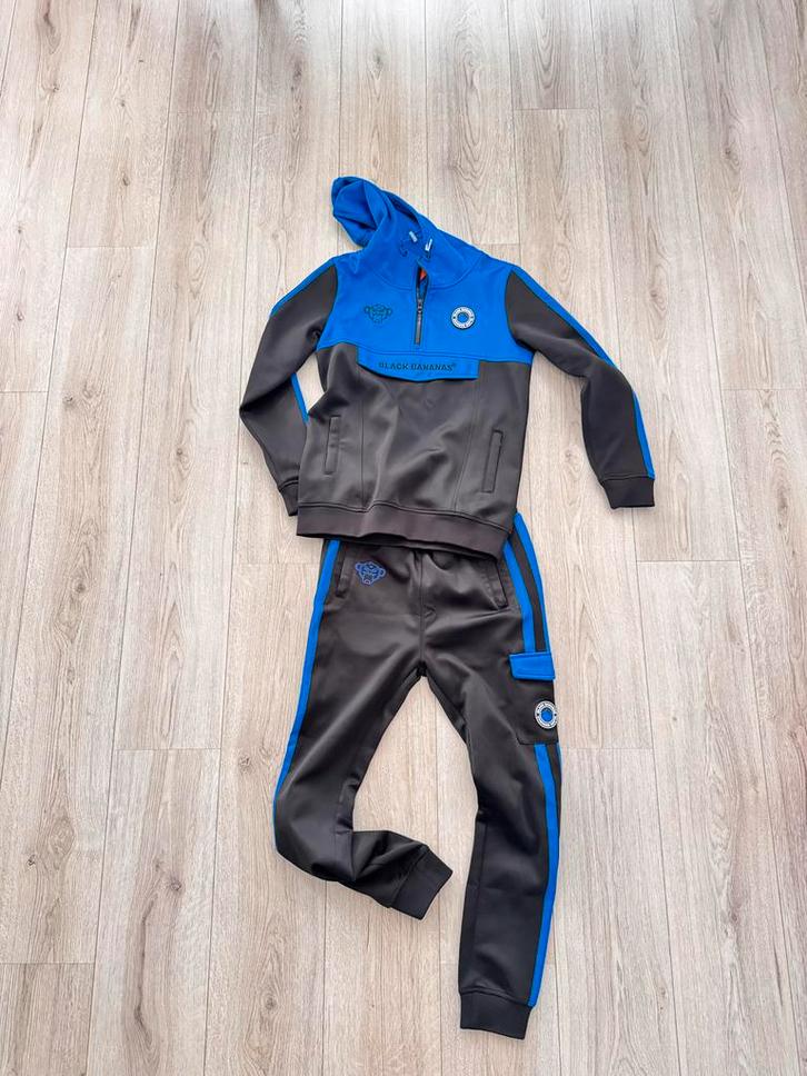 ✨ Te koop: 2xnieuwe Black Bananas trainingspakken – maat 176, Kinderen en Baby's, Kinderkleding | Maat 176, Nieuw, Jongen, Setje