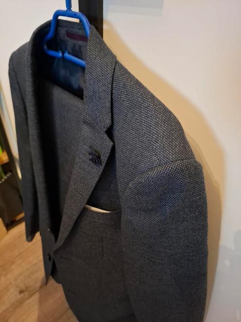 14 stuks WE herenpakken maat 44 - colbert+pantalon div kleur, Kleding | Heren, Kostuums en Colberts, Zo goed als nieuw, Maat 46 (S) of kleiner