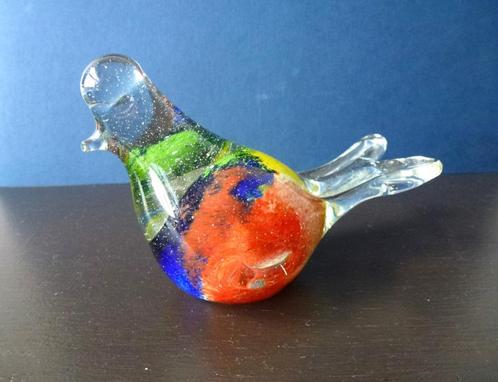 Glaskunst, mooi gekleurde vogel van kristal, Verzamelen, Dierenverzamelingen, Zo goed als nieuw, Beeldje of Figuurtje, Vogel, Ophalen of Verzenden