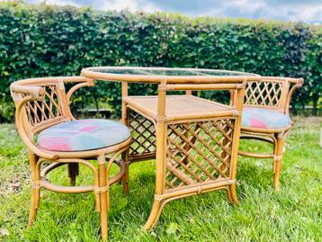 Vintage bamboe eetkamertafel eetkamer bistroset honeymoonset beschikbaar voor biedingen