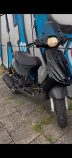 Piaggio 125cc Skipper Blok (plug and play), Fietsen en Brommers, Scooters | Piaggio, Ophalen, Gebruikt, Maximaal 45 km/u, Zip