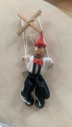 Vintage beweegbare houten Pinokkio met kaartje, Ophalen of Verzenden, Nieuw, Overige typen