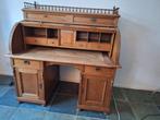 Bureau met rolluik, Ophalen