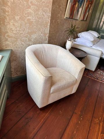 Fauteuil, stof, gebruikt en zit comfortabel