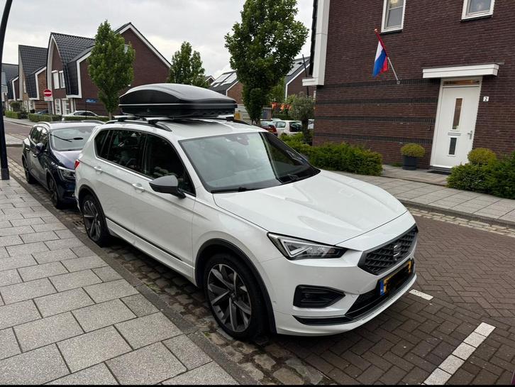 TE HUUR: dakkoffer en dakdragers Farad Crub N18 430ltr, Auto diversen, Dakkoffers, Zo goed als nieuw, Ophalen