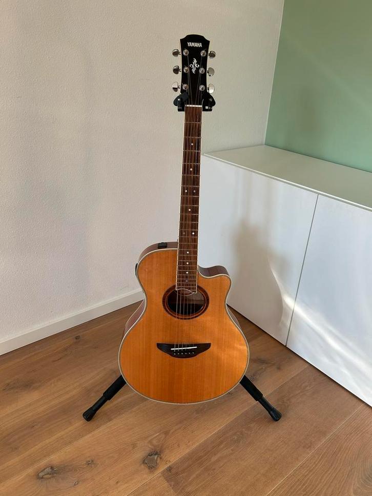 Yamaha APX700II NT Elektrisch-Akoestische Gitaar, Muziek en Instrumenten, Snaarinstrumenten | Gitaren | Akoestisch, Gebruikt, Western- of Steelstringgitaar