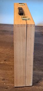 Schilderskistje, Ophalen, Ezel