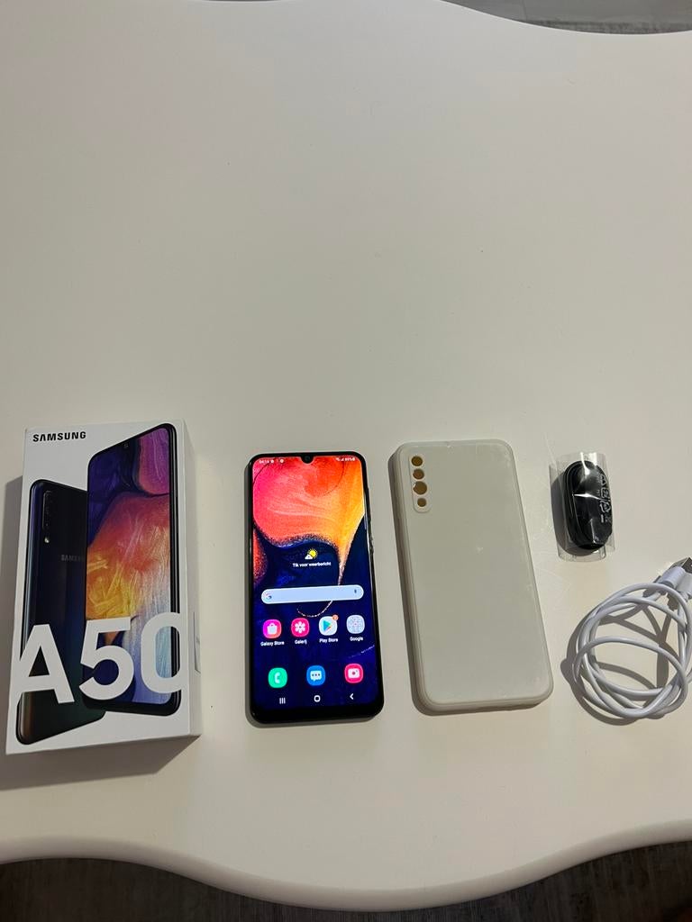Zeer Nette Samsung A50 - 128GB | Compleet Doos + Hoesje, Telecommunicatie, Mobiele telefoons | Samsung, Zwart, Touchscreen, Ophalen of Verzenden