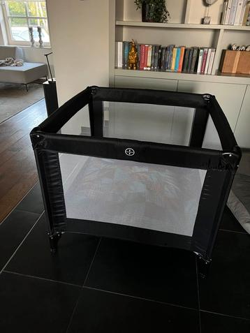 Inklapbare box beschikbaar voor biedingen