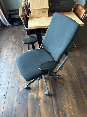 Xenium Bureaustoel - Comfortabel & Ergonomisch beschikbaar voor biedingen