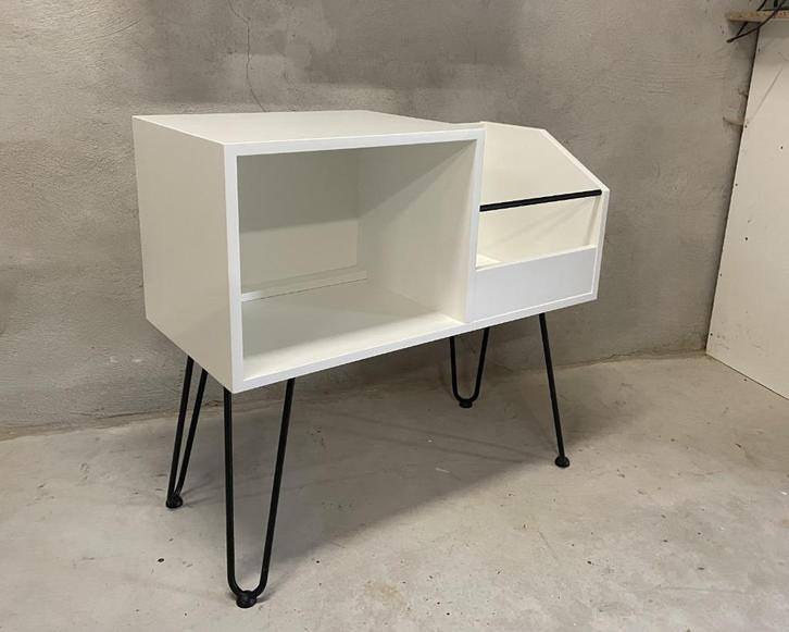 Wit platenmeubel voor LP vinyl en platenspeler - platenkast, Huis en Inrichting, Tafels | Sidetables, Nieuw, 25 tot 50 cm, 200 cm of meer