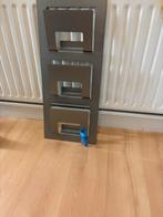 Metalen tijdschriftenrek voor aan de muur IKEA, Ophalen, Gebruikt