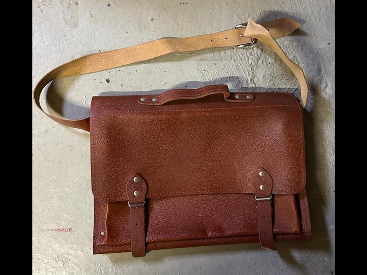 Vintage leren schooltas, Sieraden, Tassen en Uiterlijk, Tassen | Rugtassen, Nieuw, Overige merken, 40 cm of meer, 45 tot 60 cm