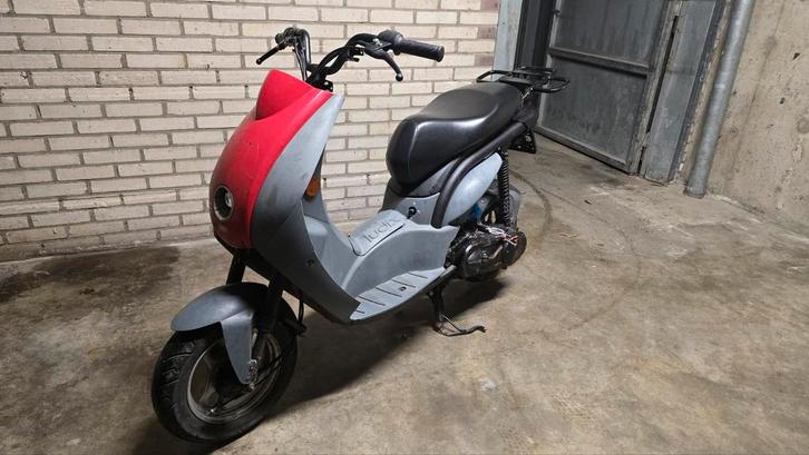 Peugeot Ludix met Wok T.E.A.B., Fietsen en Brommers, Snorfietsen en Snorscooters, Gebruikt, Peugeot, Benzine, Ophalen