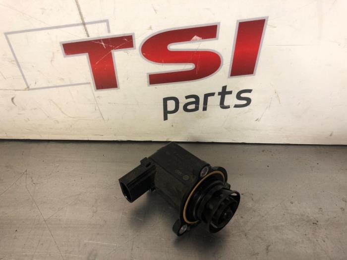 Overspanningsrelais van een Volkswagen Golf, Gebruikt, -, Volkswagen, -