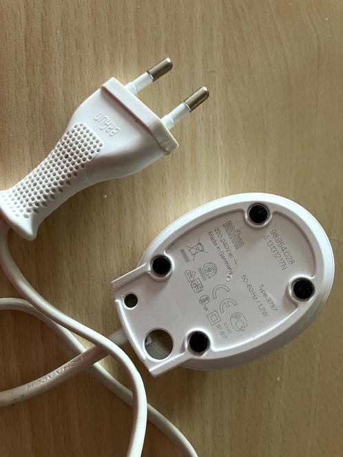 Handige oplader voor Braun Oral-B tandenborstel 3757, Witgoed en Apparatuur, Persoonlijke-verzorgingsapparatuur, Zo goed als nieuw