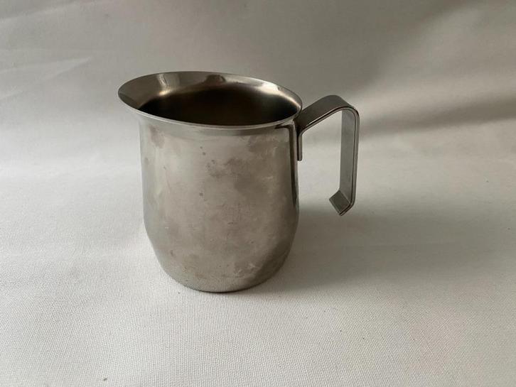 Design RVS ILSA Melkkannetje Melk opschuimkannetje, Huis en Inrichting, Keuken | Servies, Gebruikt, Overige typen, Overige stijlen