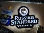 Neon verlichting van Russian Standerd Vodka.  Zeer mooi, Tickets en Kaartjes