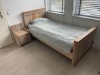 bed en nachtkastje steigerhout van Londen, Ophalen, 85 tot 100 cm, Zo goed als nieuw, Lattenbodem
