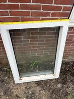 Kunststof Raamkozijn met Glas, Ophalen, Kunststof, Gebruikt, Raamkozijn