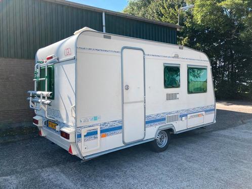 Adria Unica 390 DS - lichtgewicht caravan - vakantieklaar, Caravans en Kamperen, Caravans, Particulier, tot en met 4, 500 - 750 kg