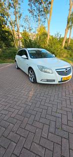 Opel Insignia 1.6 Turbo 132KW Sports Tourer 2010 Wit, Auto's, 13 km/l, 179 pk, Origineel Nederlands, Particulier
