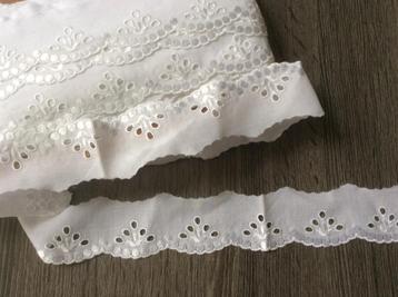 Nr 150) Aanbieding wit prachtig katoen broderie 10 m 6.50 beschikbaar voor biedingen